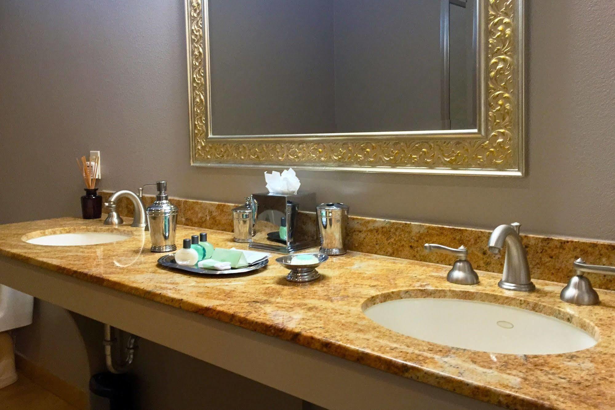 Bel Abri Napa Valley Inn מראה חיצוני תמונה